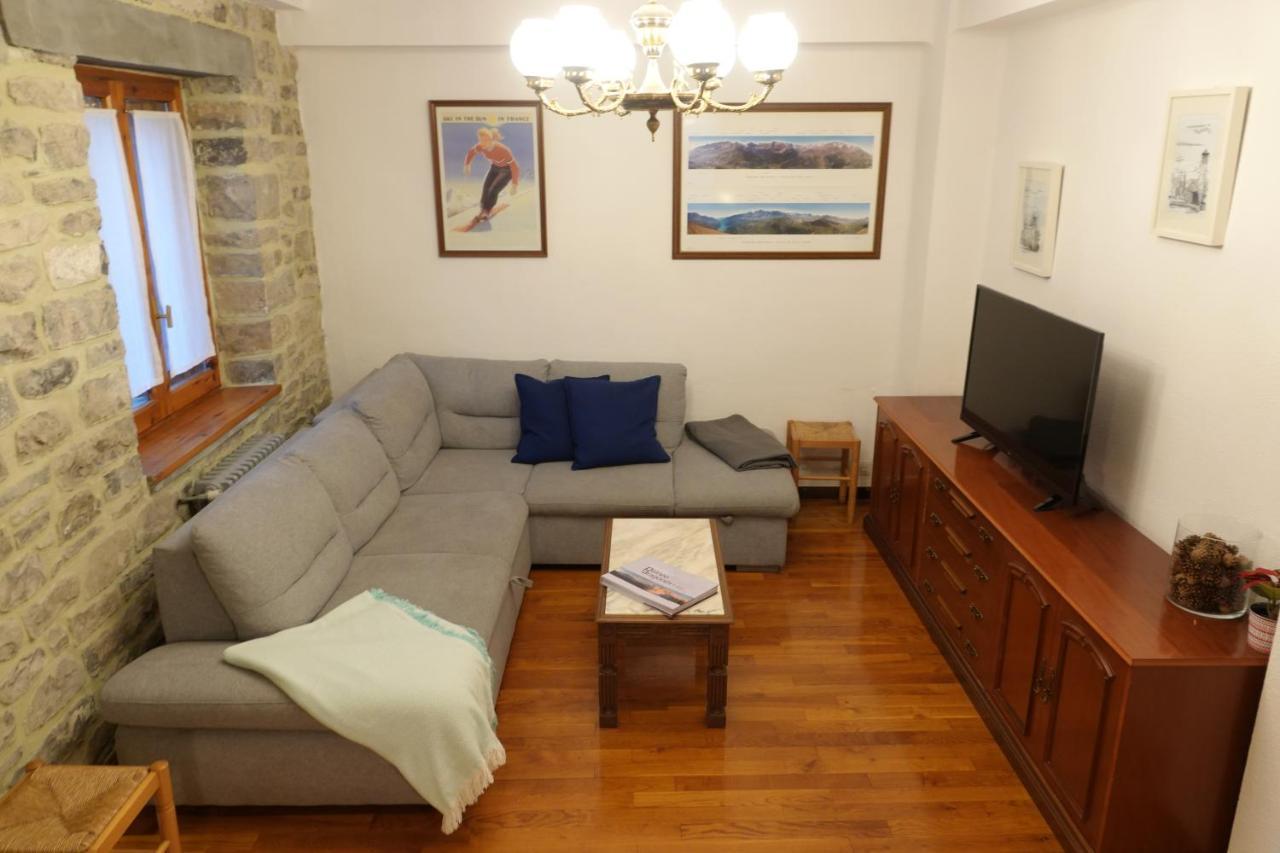 فيلا Cirjuana, Casa En El Centro Con Agradable Jardin Y Barbacoa By Pirineos 360 بييسكاس المظهر الخارجي الصورة