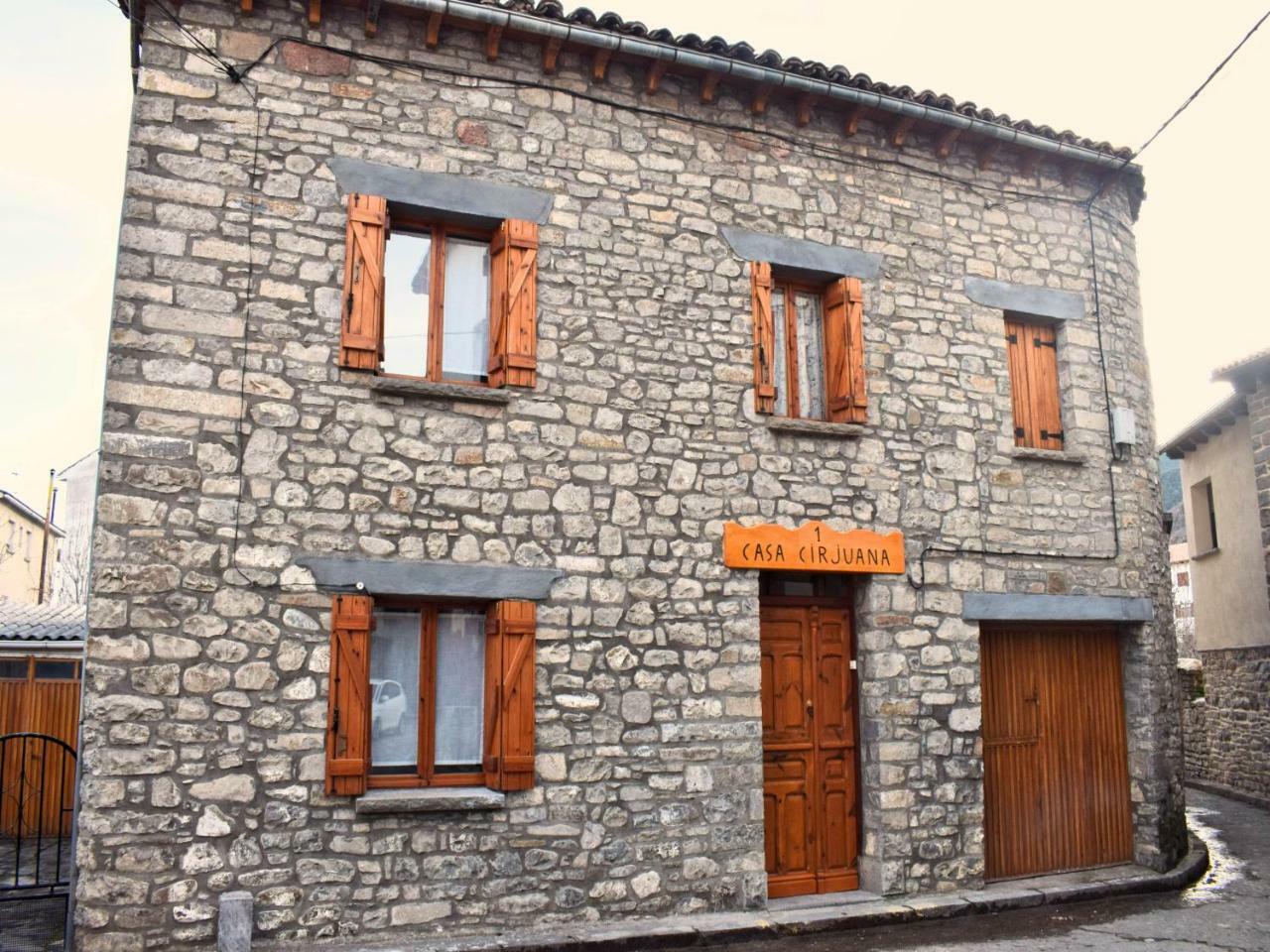 فيلا Cirjuana, Casa En El Centro Con Agradable Jardin Y Barbacoa By Pirineos 360 بييسكاس المظهر الخارجي الصورة